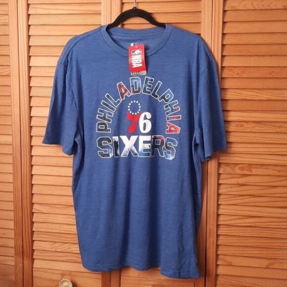NBA NWT Philadelphia 76 Sixers Blue Tshirt Size Large - Picture 1 of 6